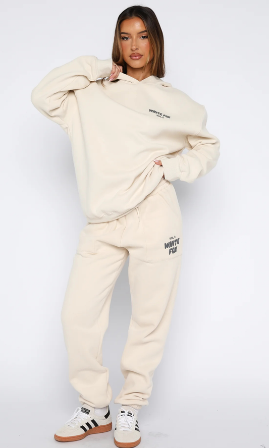 Ensemble Offstage Pebble