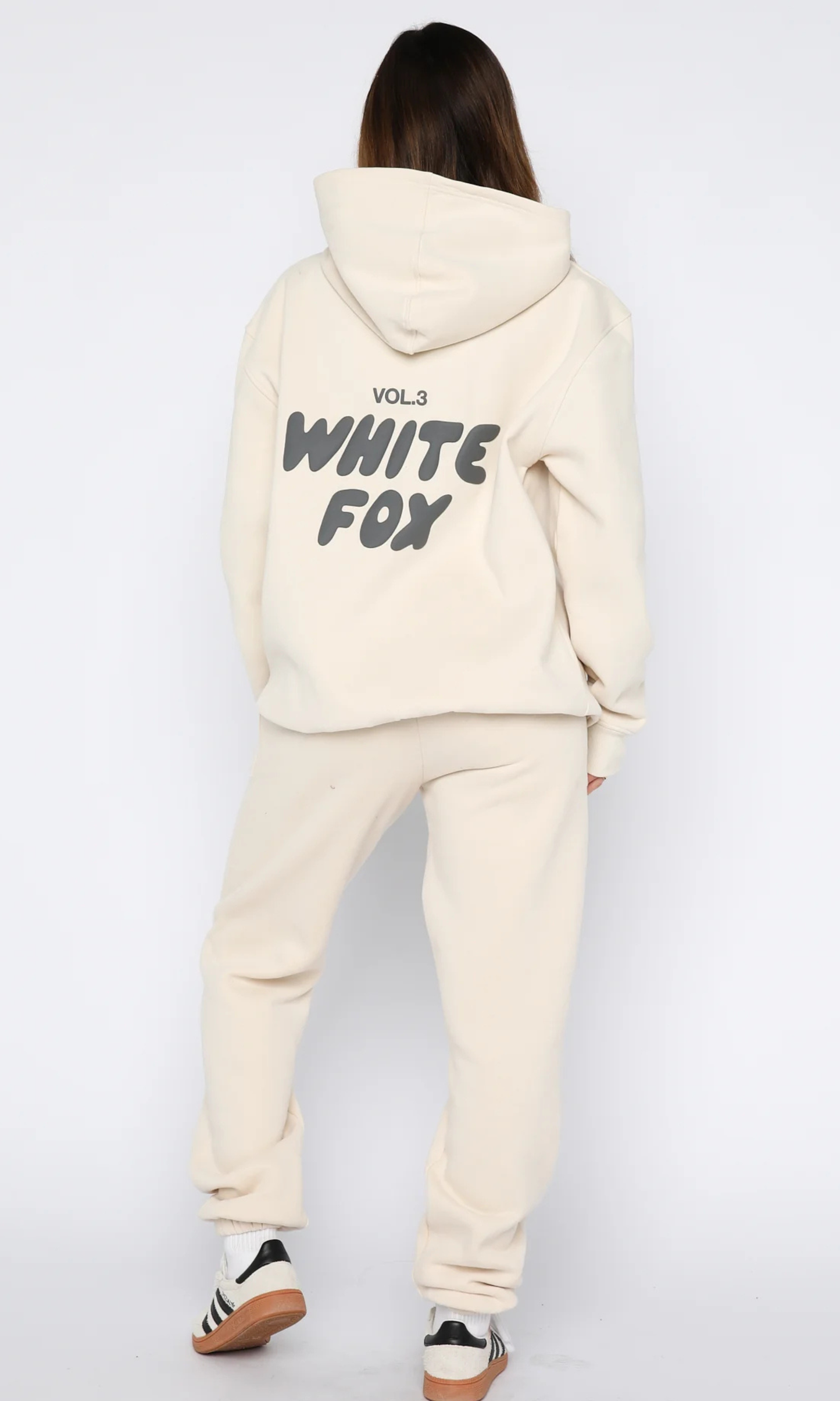 Ensemble Offstage Pebble